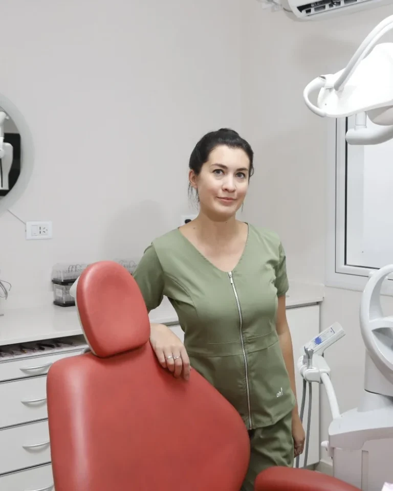 Dra. Florencia T. Schoab, Odontología general · Ortodoncia y Ortopedia en AMO Centro Odontológico